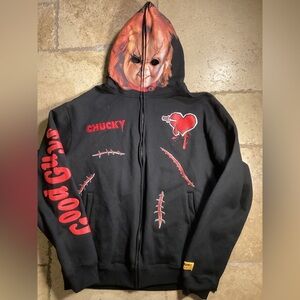SHOE PALACE X CHUCKY PLAYTIME MASK FULL ZIP UP
Pit to pit 24”
Length 29”